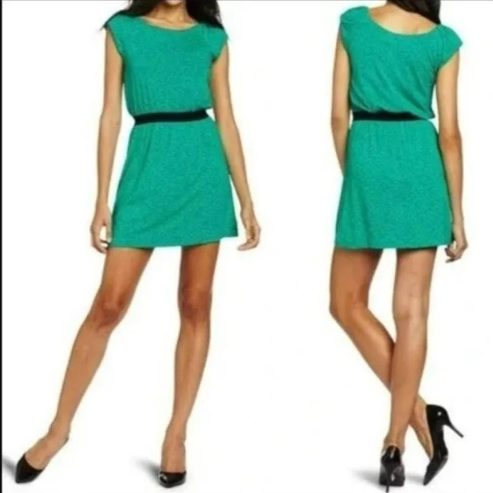 Adorable Lilly Pulitzer Laney Safety Pin Dress 💚